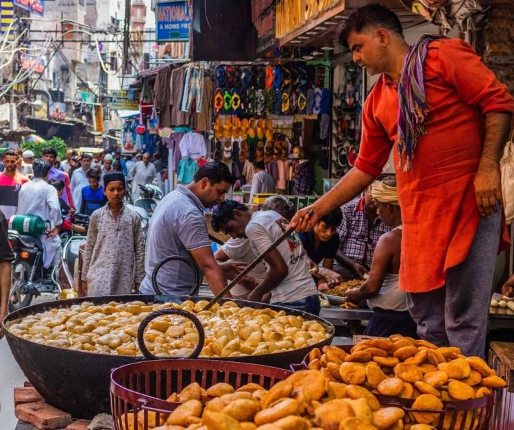 Top street foods you can have at “Chandni Chowk”. – Delhi Diaries
